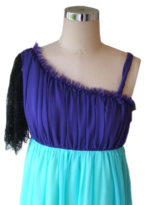 �V���N�V�t�H���̃h���X