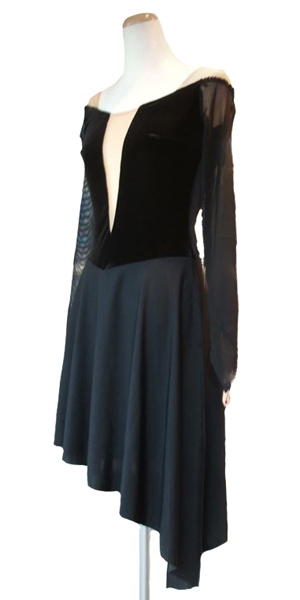 �����[�X�̃R�X�`���[��