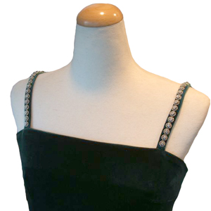 �[�΂̃x���x�b�g�̃h���X